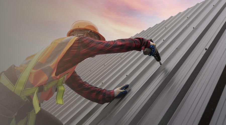 Professional gutter cleaning in Bettsville, OH